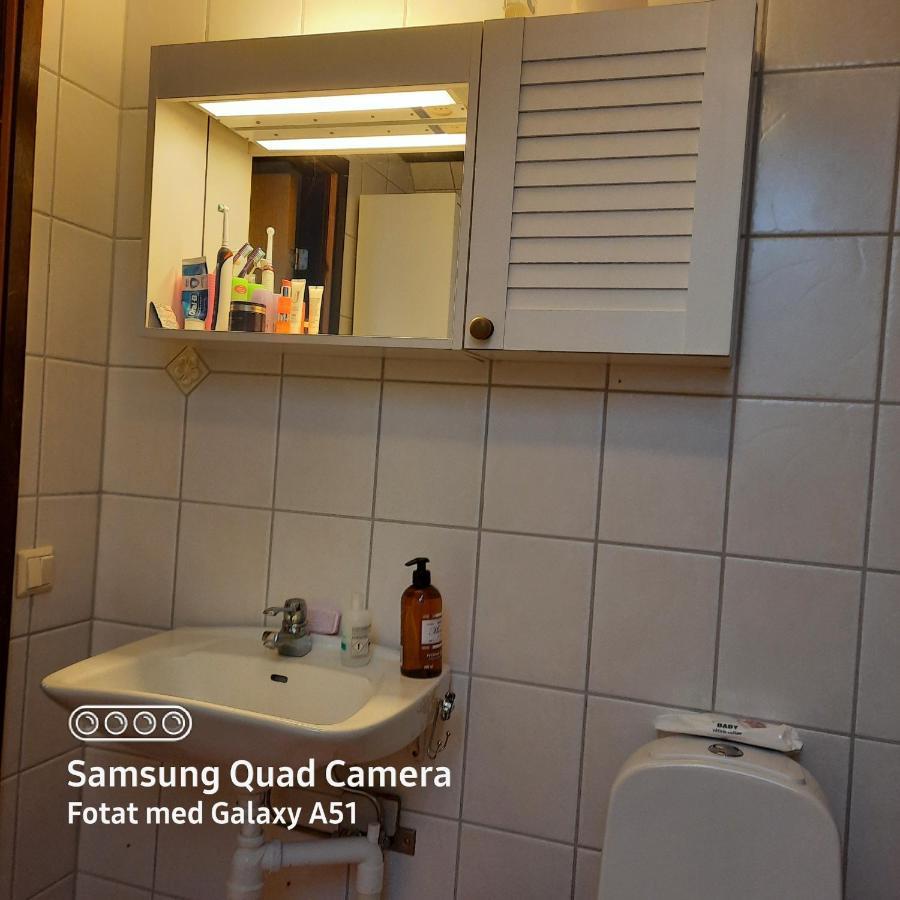 Naturnaera Dubbelrum B&B I Uppsala Ramstalund Eksteriør bilde